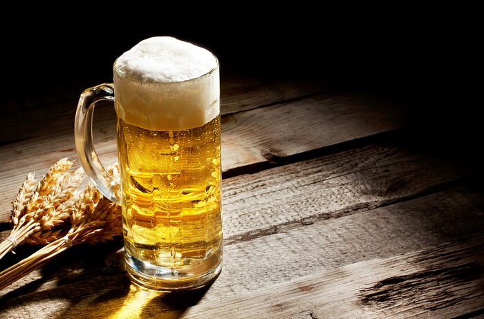 Tableau  Verre de bière légère avec des épillets