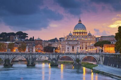 Ville de Rome et coucher de soleil