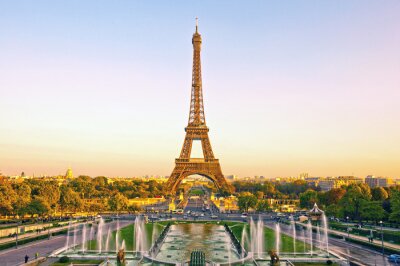 Tableau  Vue de la tour Eiffel au coucher du soleil à Paris, France