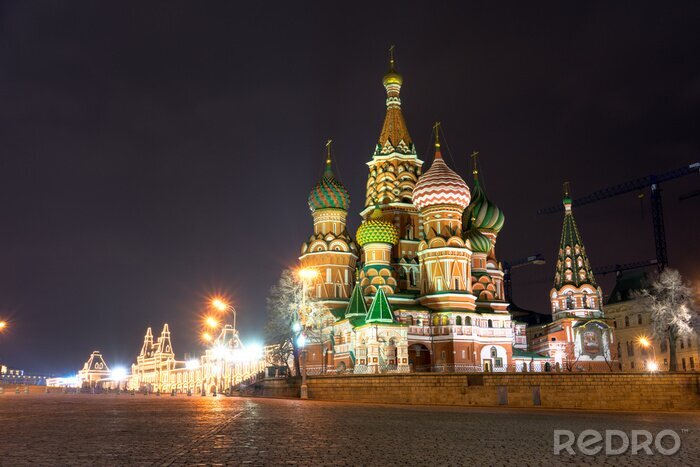 Tableau  Vue spectaculaire sur la cathédrale Saint-Basile de nuit, Moscou