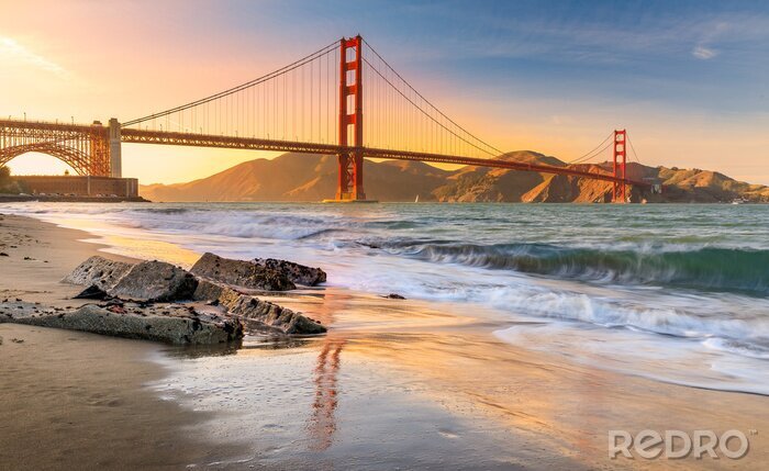 Tableau  Vue sur la plage et le pont à San Francisco